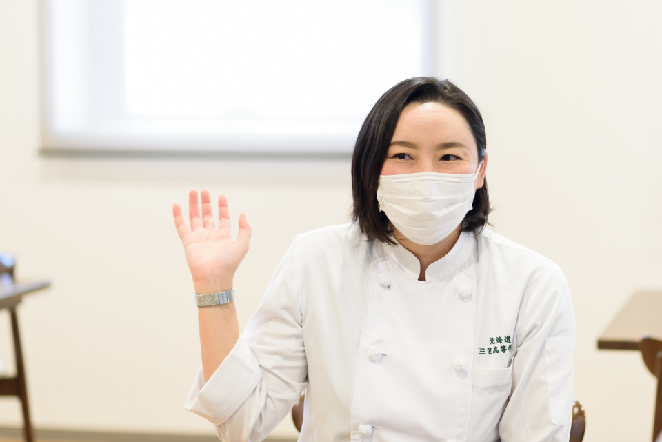 製菓部顧問 鈴木先生