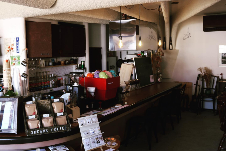 2019年にオープンしたカフェ「2 Beans Coffee」。